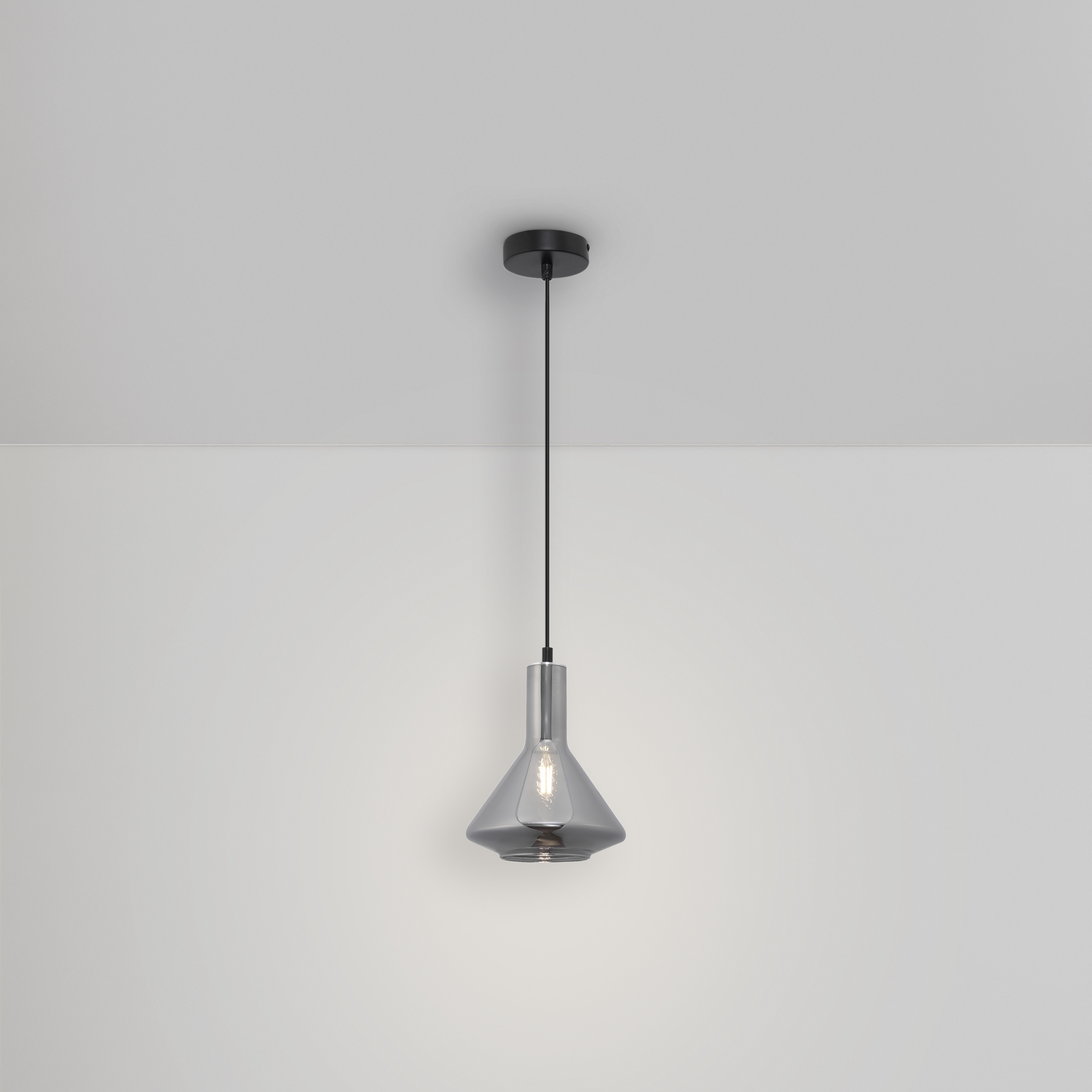 Подвесной светильник Freya FR8010PL-01GB